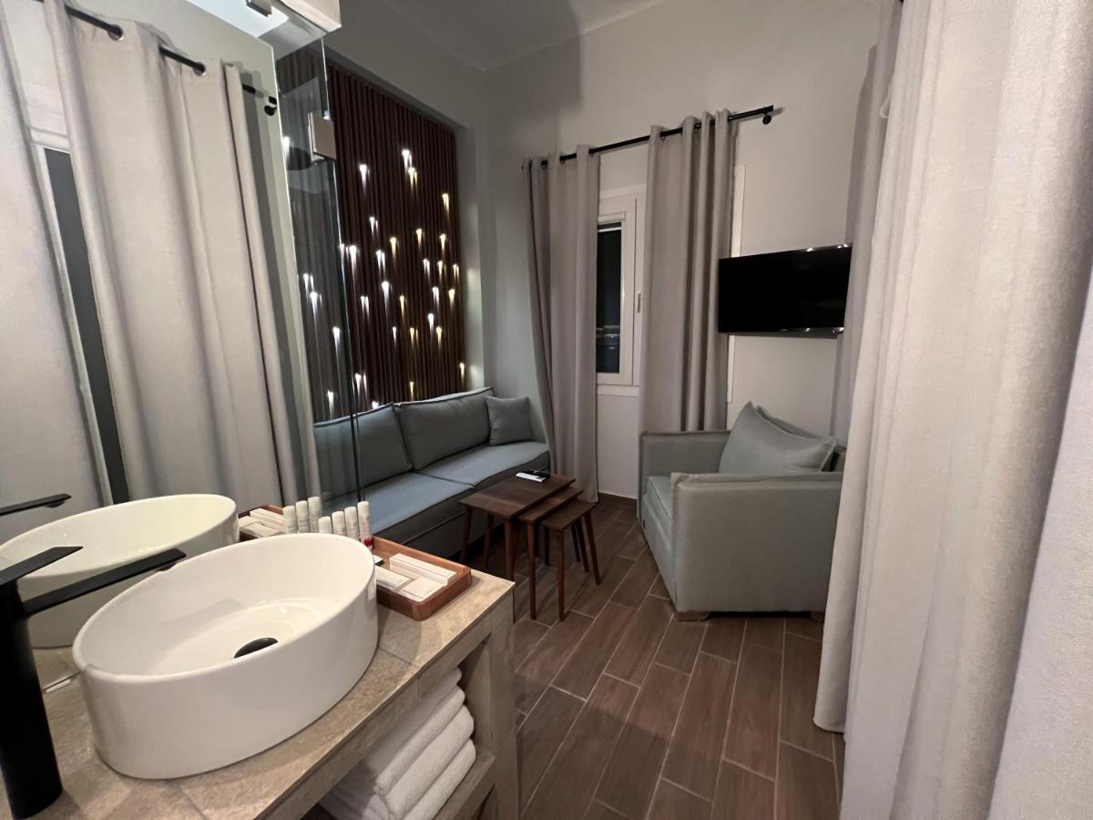 The Nook Suite Ermoupoli Bagian luar foto