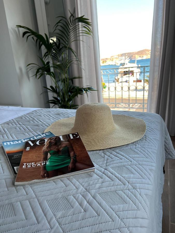 The Nook Suite Ermoupoli Bagian luar foto