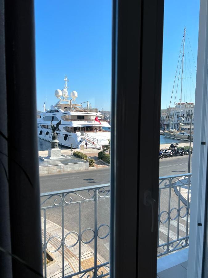 The Nook Suite Ermoupoli Bagian luar foto