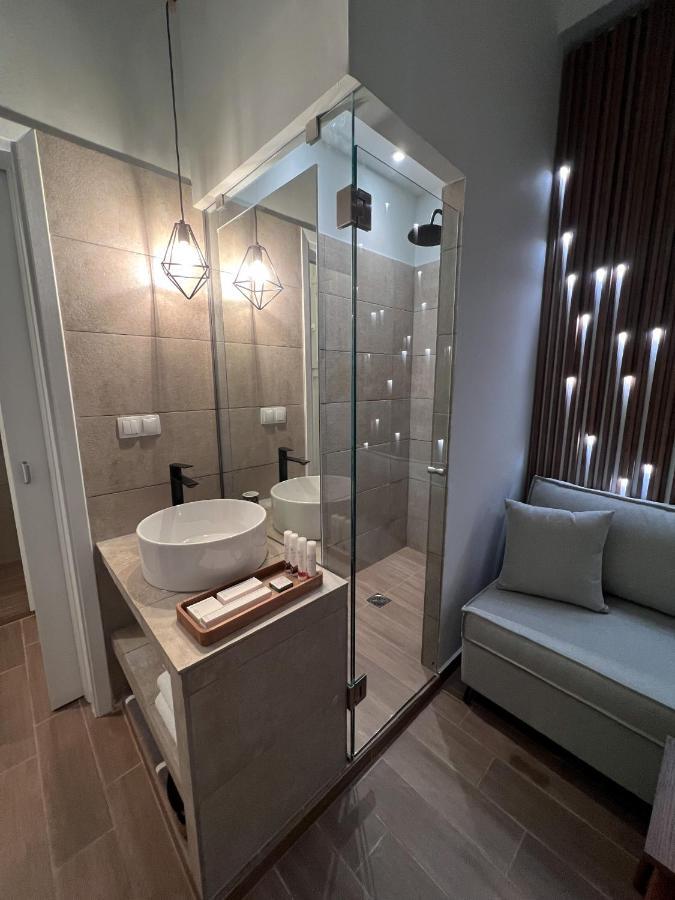 The Nook Suite Ermoupoli Bagian luar foto