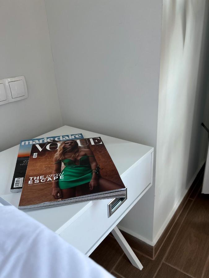 The Nook Suite Ermoupoli Bagian luar foto