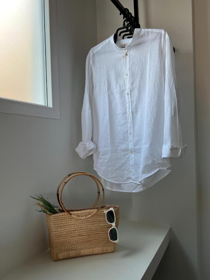 The Nook Suite Ermoupoli Bagian luar foto