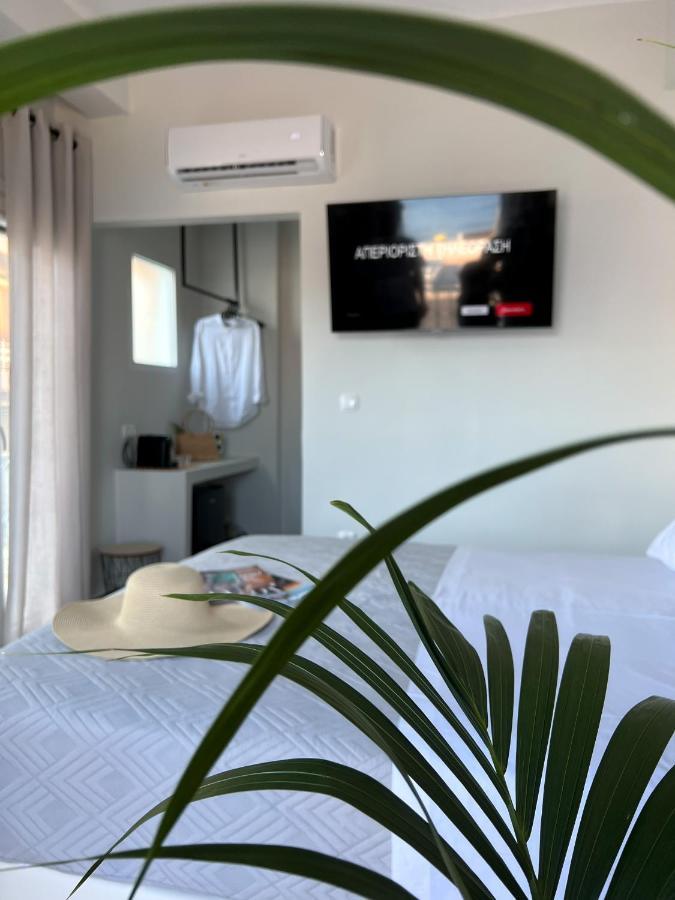 The Nook Suite Ermoupoli Bagian luar foto