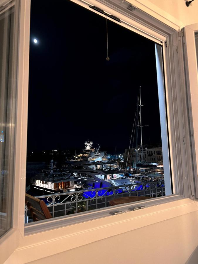 The Nook Suite Ermoupoli Bagian luar foto
