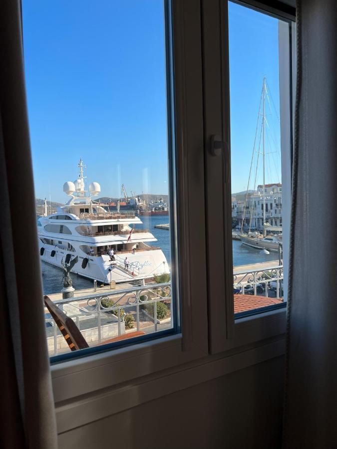 The Nook Suite Ermoupoli Bagian luar foto